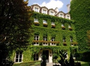 HOTEL LE PAVILLON DE LA REINE, PARIS